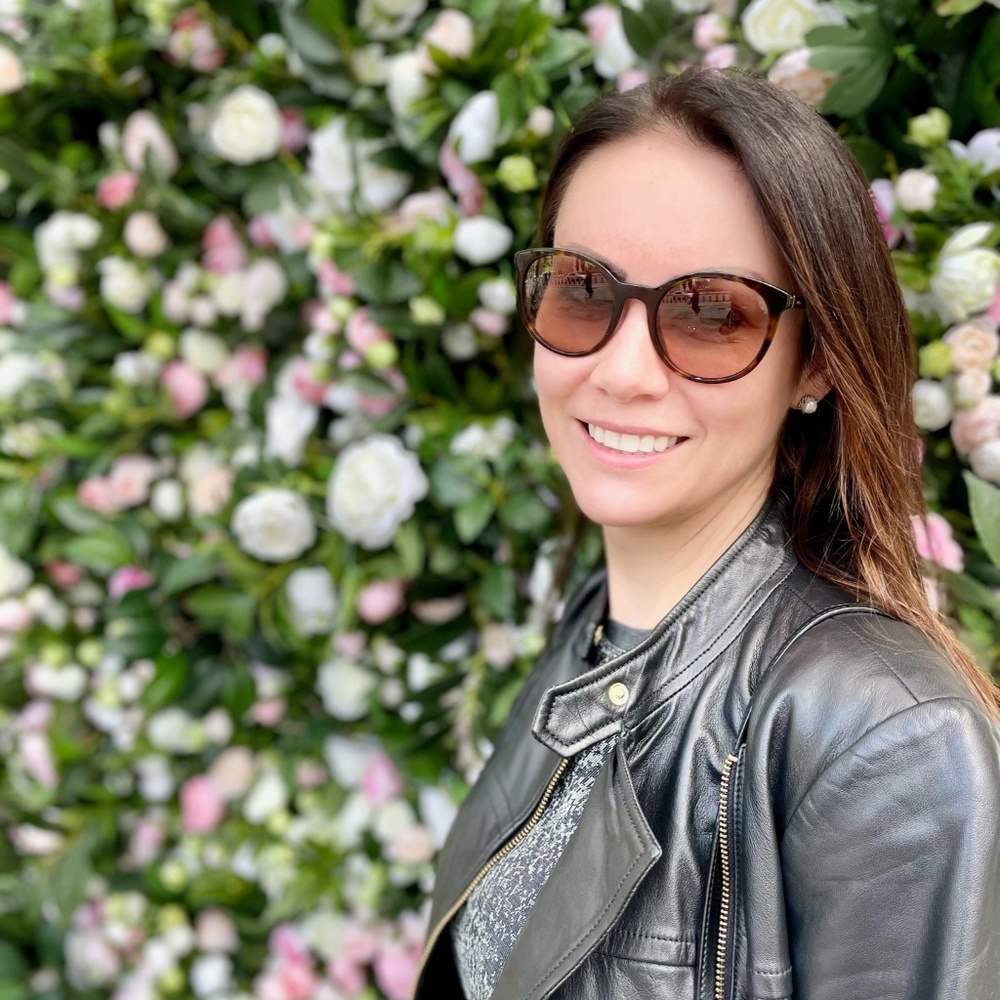 Meet your Posher, Jennifer